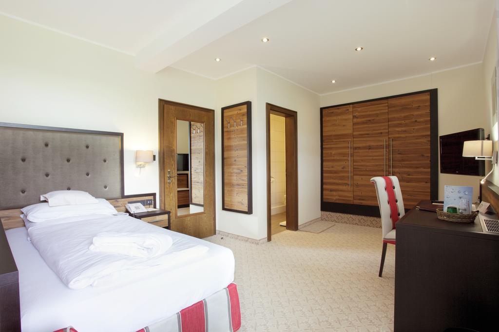 Hotel Wittelsbacher Hof 4*